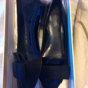 Micheal Kors Flats